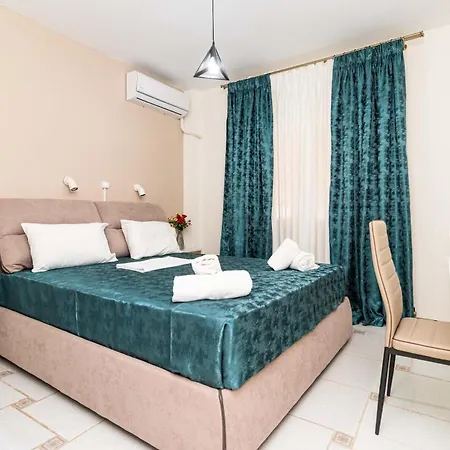 Aegean Blue * Neos Marmaras