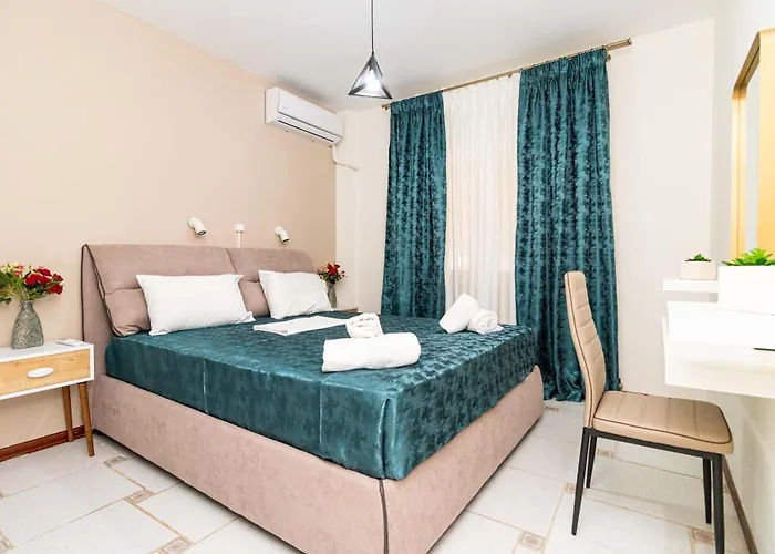 Aegean Blue * Neos Marmaras